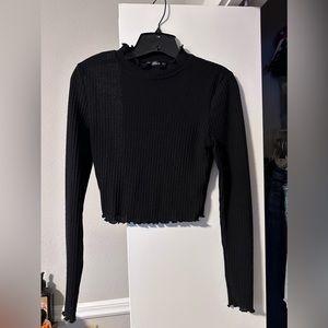 SHEIN Black Ribbed Cropped Low Turtleneck Top